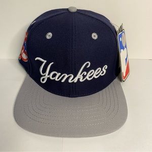 NWT NY Yankees SnapBack